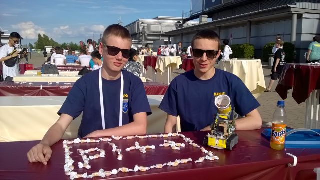 Pi++draussenLeipzig.jpg